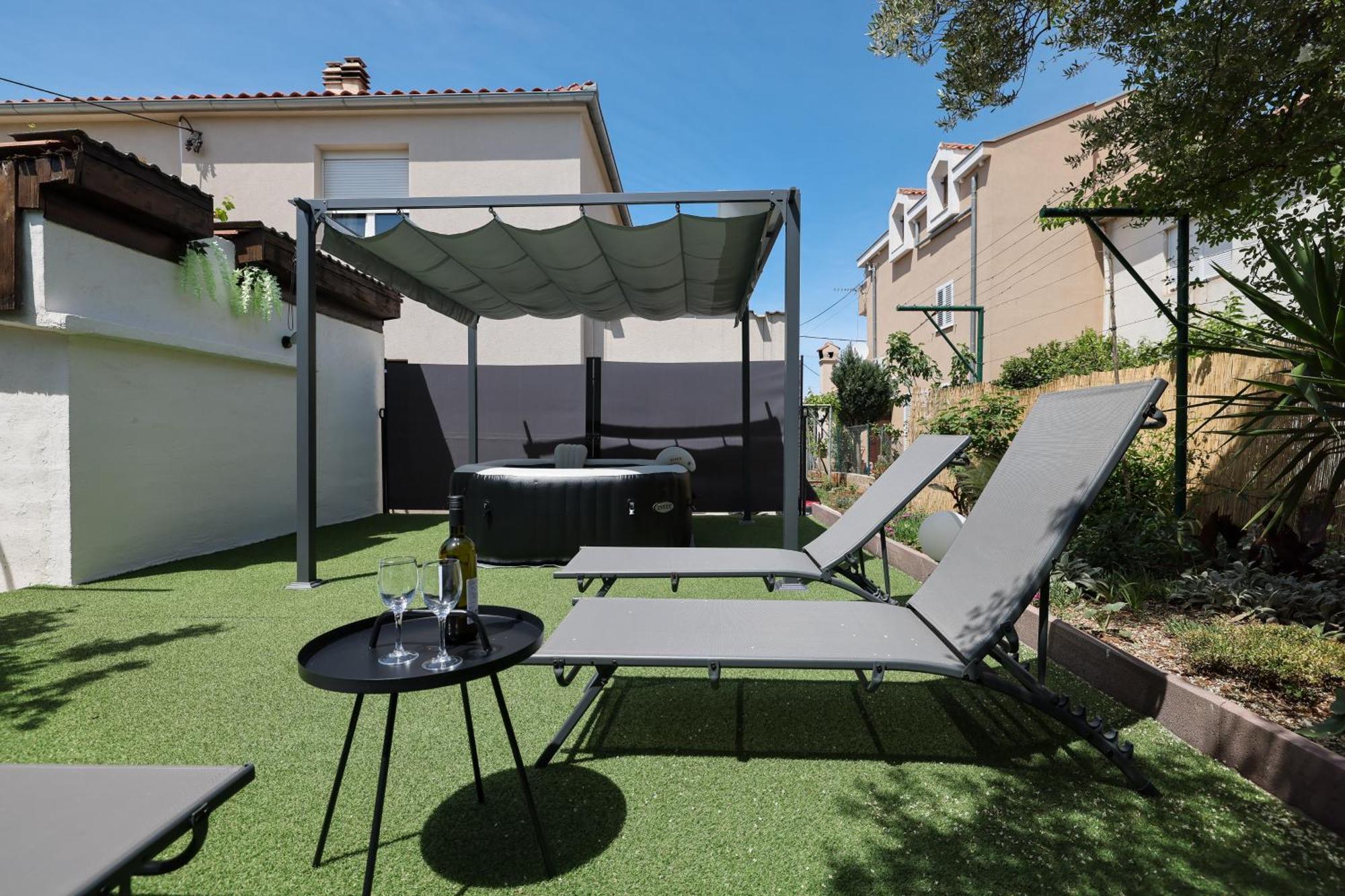 Studio Apartman Natale Zadar Exterior photo